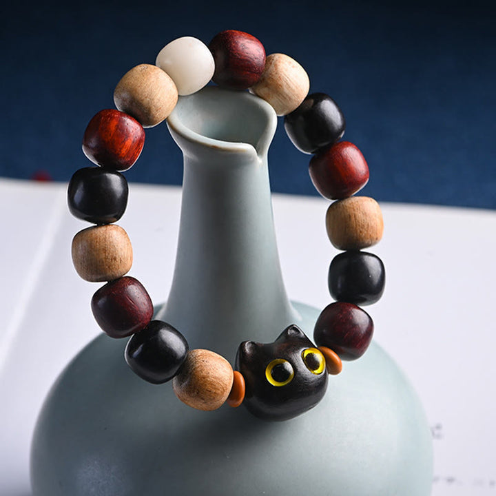 Buddha Stones Armband met kleine blaadjes, rood sandelhout, ebbenhout en schattige kat, gegraveerd ter bescherming - image 2