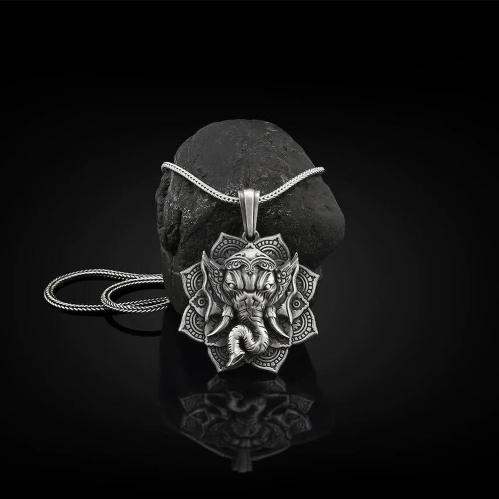 Buddha Stones Amulet voor bescherming met de Ganesh Ganpati olifant van puur tin, als hanger voor een Ketting . - Ganesh hanger &amp; Keel ketting - image 0