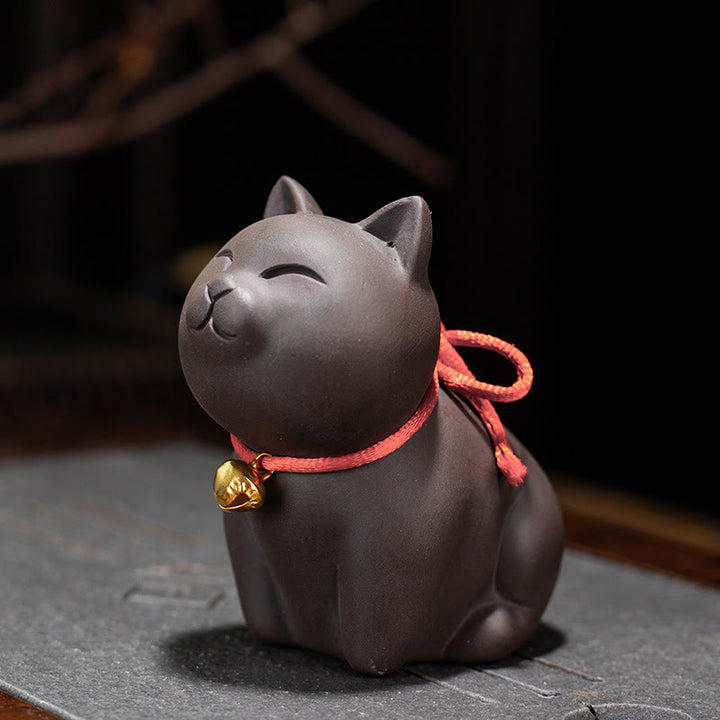 Buddha Stones Mini schattig kattenbeeldje van paarse klei voor op het bureau. - Zittende kat 8*4,5*7,5 cm - image 3