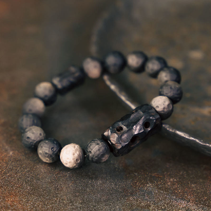 Buddha Stones Verzachtende Armband van obsidiaan en ebbenhout met zilverkleurige glans - image 1