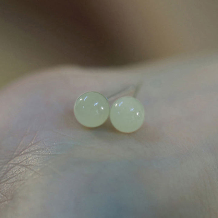 Buddha Stones Ronde Oorbellen met jade kralen, symbool van geluk. - image 1