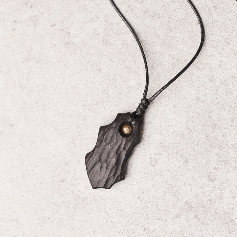 Buddha Stones Ebbenhouten hanger met onregelmatige vorm en koperen Ketting , symbool voor vrede en kalmte. - image 1