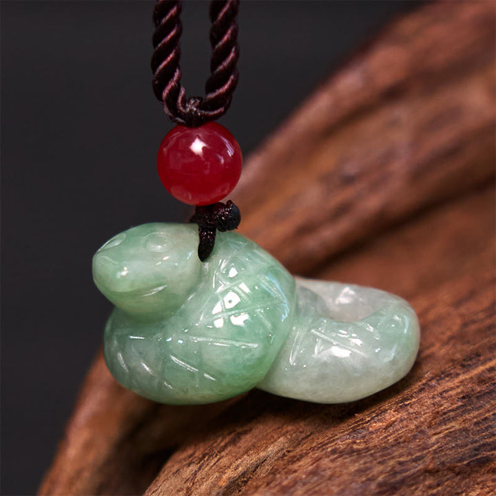 Buddha Stones Ketting van natuurlijke jade met symbool voor het Chinese sterrenbeeld, het jaar van de slang. - Slang - image 0