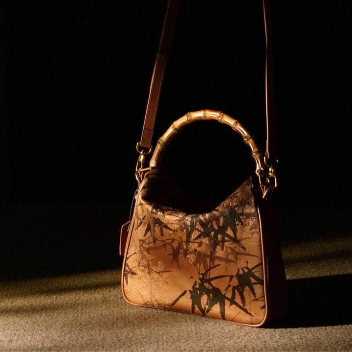 Buddha Stones Luxe Schoudertas (crossbody) van Xiangyunsha-zijde met bamboe handvat - image 15