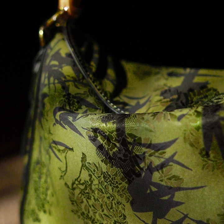Buddha Stones Luxe Schoudertas (crossbody) van Xiangyunsha-zijde met bamboe handvat - image 8