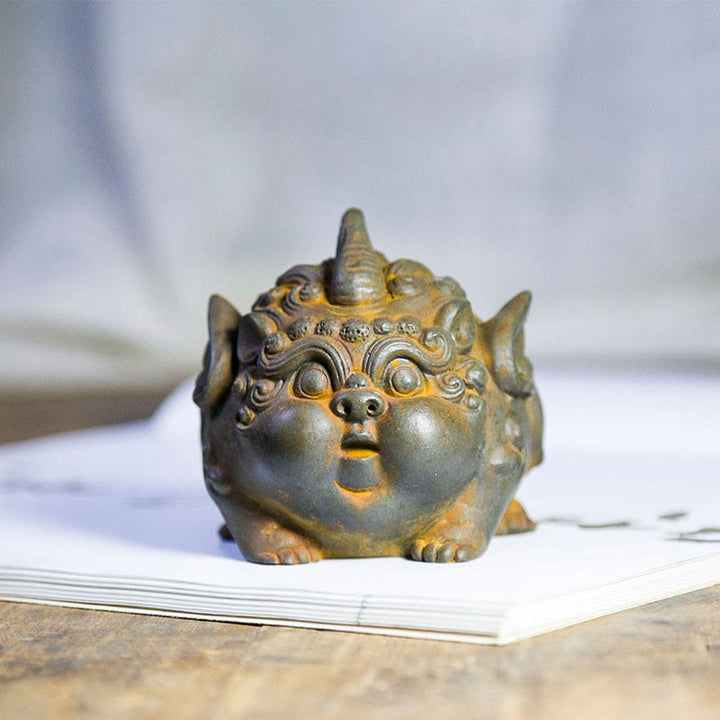 Buddha Stones Handgemaakte rijkdom PiXiu ijzerpoeder roest gegoten hars beeldje huisdecoratie - Roestkleurige versie 9*9 cm - image 0