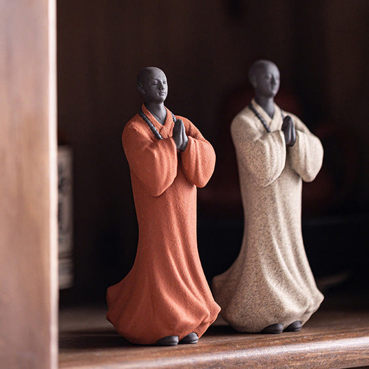 Buddha Stones Keramisch beeldje van een mediterende, biddende monnik, symbool van mededogen en sereniteit, woondecoratie - image 10