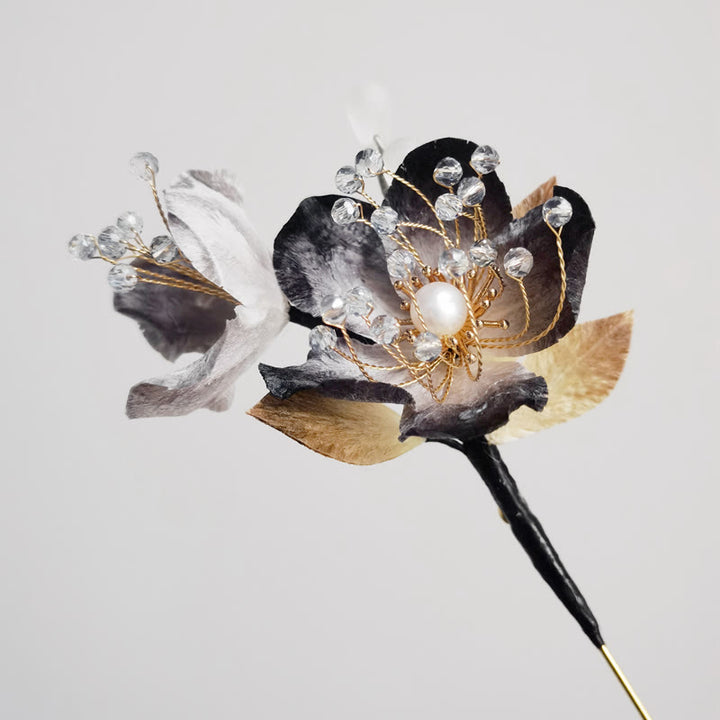 Buddha Stones Handgemaakte Broche met fluwelen bloemen, moerbeizijde en bladeren. - image 2