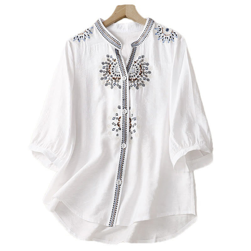 Buddha Stones Casual damesblouse met bohemian borduursels en bloemen, V-hals en korte Mouwlengte . - image 1