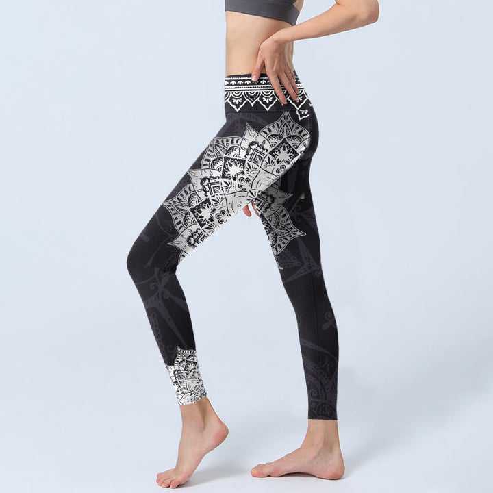 Buddha Stones Zwarte yogalegging voor dames met mandala bloemenprint - image 2
