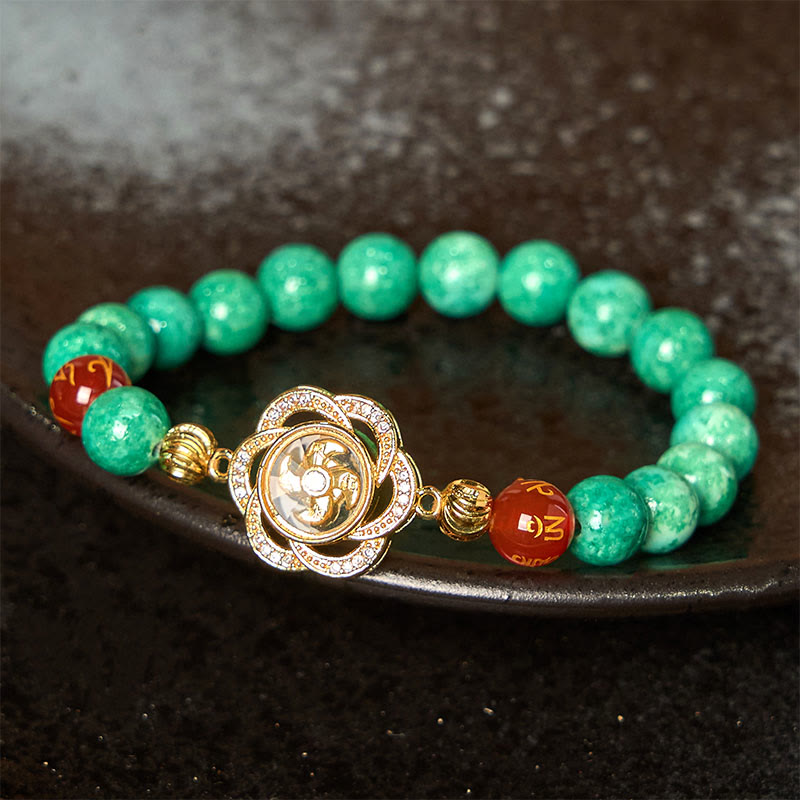Buddha Stones Armband met natuurlijke jade Om Mani Padme Hum Cyclone bedel, symbool voor voorspoed - Jade (Polsomtrek: 15-17 cm) - image 0