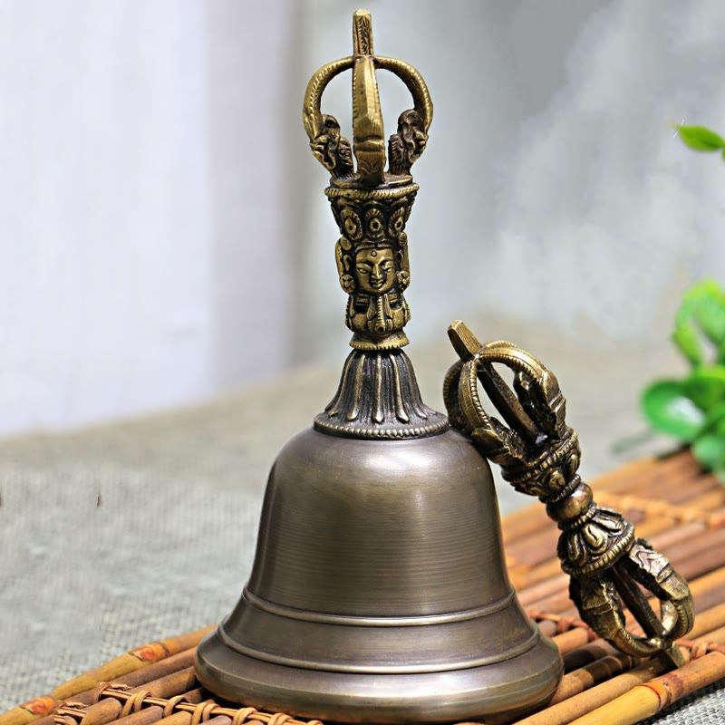 Buddha Stones 2-delige handgemaakte Tibetaanse meditatiebel en Vajra Dorje koperen decoratieset - image 1