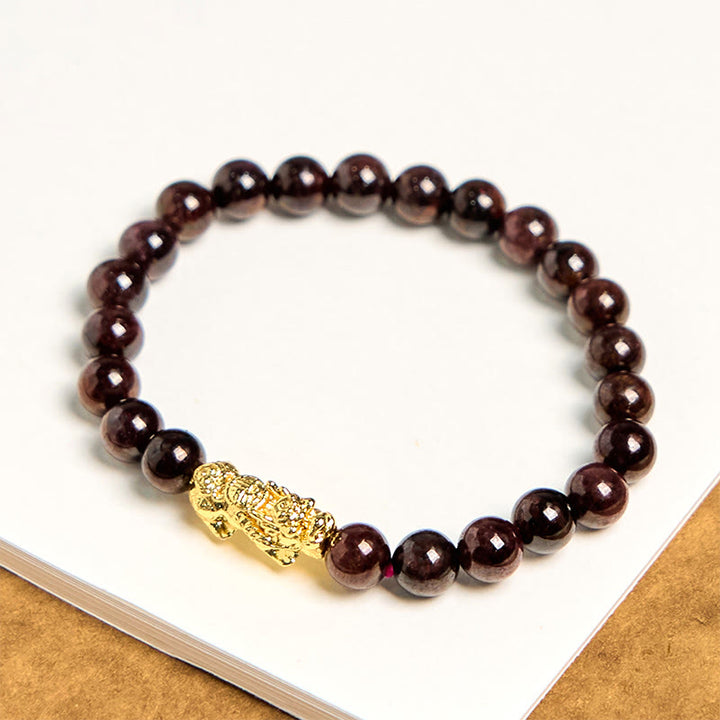 Buddha Stones Armband van PiXiu met natuurlijke granaatkralen - image 3