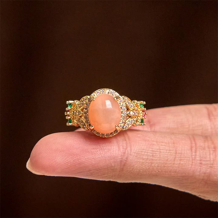 Buddha Stones Vintage Ring met vierbladig bloemmotief en perzikkleurige maansteen, verstelbaar en rustgevend. - image 3