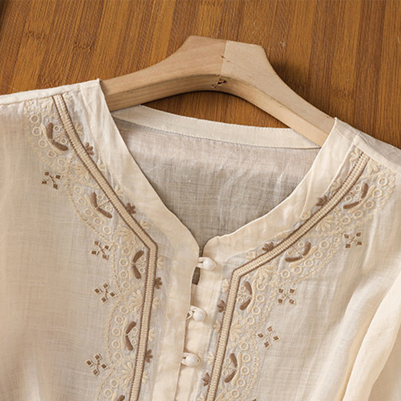 Buddha Stones Casual damesoverhemd met V-hals en geborduurde Mouwlengte , gemaakt van polyester. - image 1