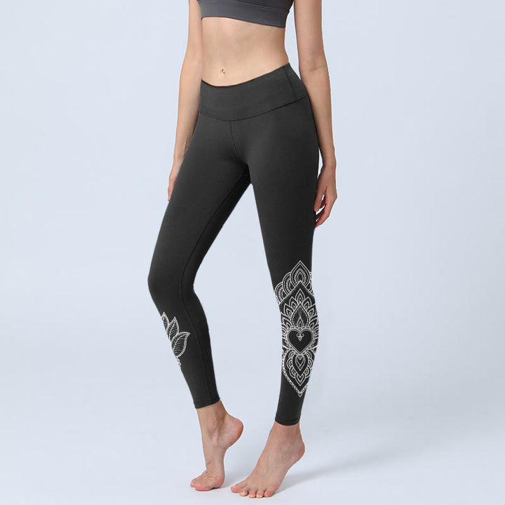 Buddha Stones Gymlegging/yogabroek voor dames met hartvormige bloemblaadjesprint - Zwart - US18, UK/AU22, EU50 (4XL) - image 0