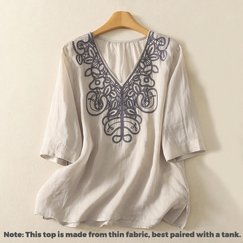 Buddha Stones Geborduurd casual T-shirt met V-hals en korte Mouwlengte voor dames - image 1