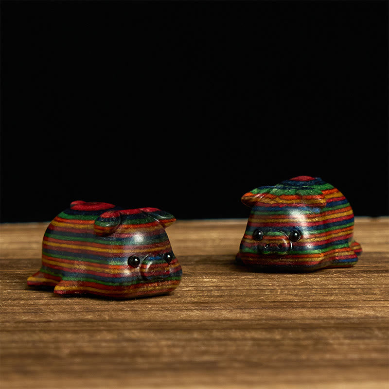 Buddha Stones 2 stuks mini regenboog eucalyptus varkentjes met gesneden positieve decoratie - image 1