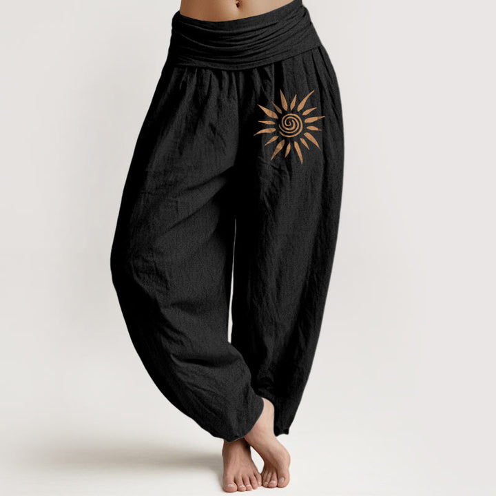 Buddha Stones Harembroek voor dames van 100% Cotton met spiraalvormig zonpatroon in het midden en elastische Taille . - Zwart - US22, UK/AU26, EU54 (6XL) - image 0