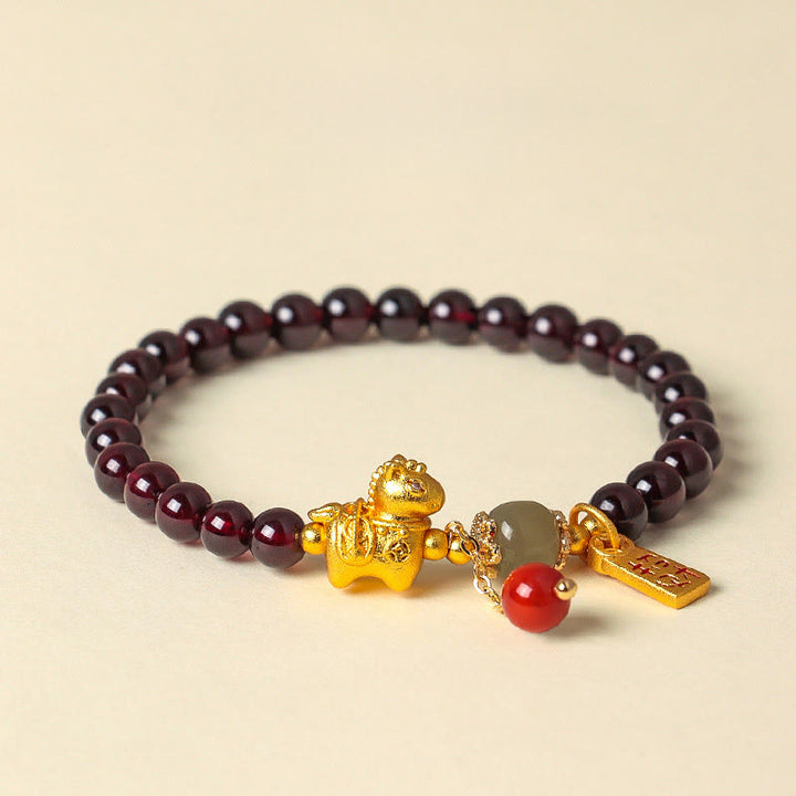 Buddha Stones Jaar van het Paard Garnet Fu Karakter Geluksamulet Armband - Paarden krijgen geld (Polsomtrek: 16-17 cm) - image 0