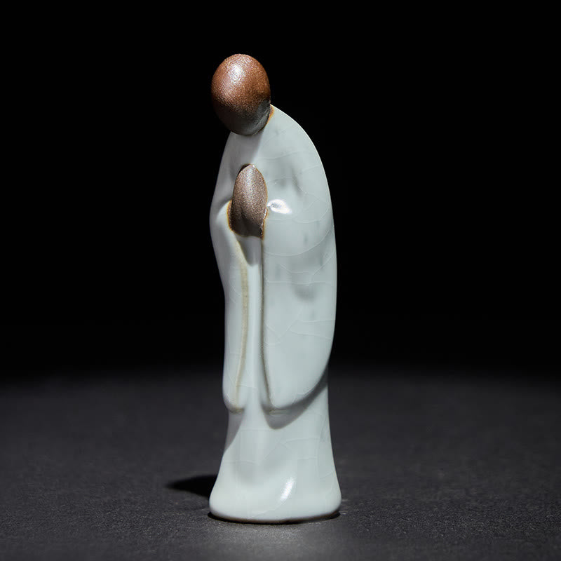 Buddha Stones Keramische beeldje van een mediterende monnik, symbool van sereniteit voor huisdecoratie. - Grijze boog 2*2*7cm - image 0