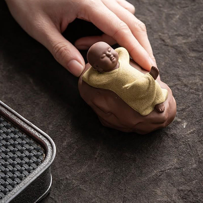 Buddha Stones Keramische beeld van een rustende monnik die omhoog kijkt - Mededogen - Woondecoratie - image 12