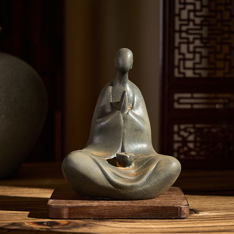 Buddha Stones Handgemaakt vormloos Boeddhabeeldje van gegoten hars met ijzerpoederroestafwerking, 11,5*9*6,5 cm - image 1