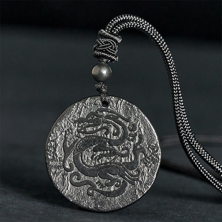 Buddha Stones Ketting met gegraveerd drakenpatroon van authentieke shungietsteen voor innerlijke kracht. - Shungietsteen (Bescherming ♥ Aarding) - 35-40 mm - image 0