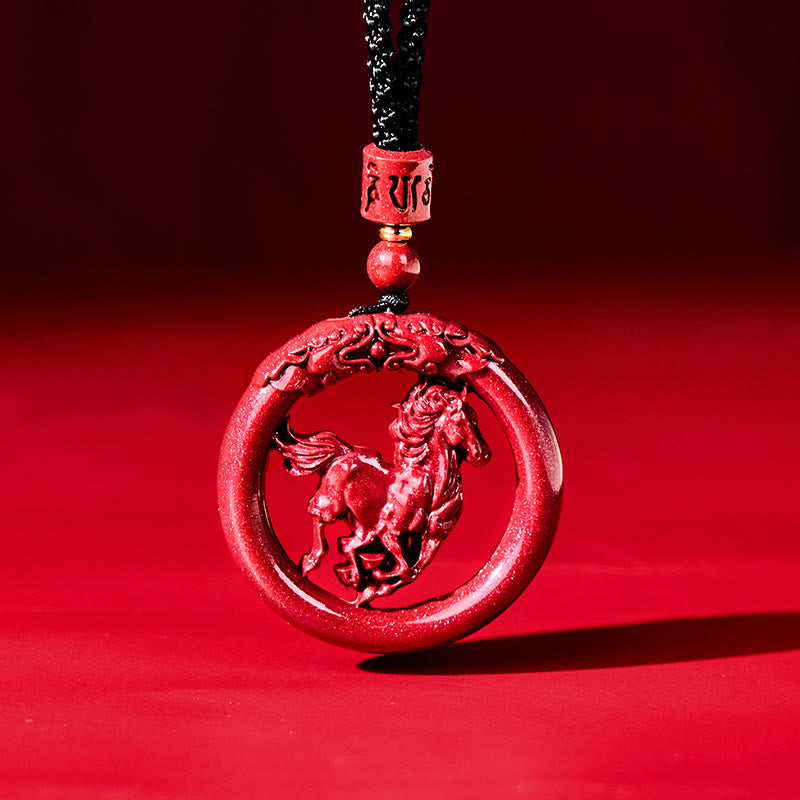 Buddha Stones Ketting met vredesgesp in de vorm van een gravure van het Jaar van het Paard, gemaakt van natuurlijk cinnaber - Paard - image 0