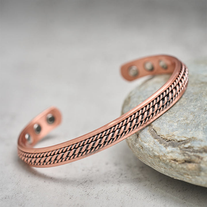 Buddha Stones Eenvoudig gedraaid ontwerp koperen balans geluk open Manchetarmband Bangle - image 1
