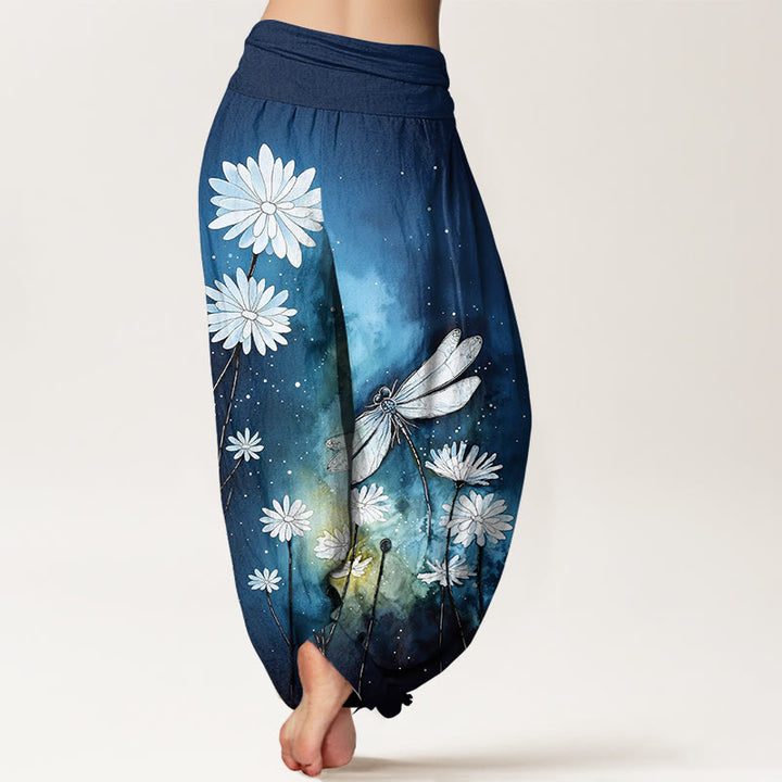 Buddha Stones Dames harembroek met elastische Taille en dromerig madeliefjes- en libellenpatroon. - image 1