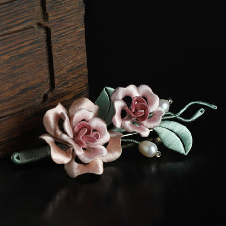 Buddha Stones Handgemaakte zijden broche met dubbele roos als symbool voor harmonie . - image 2