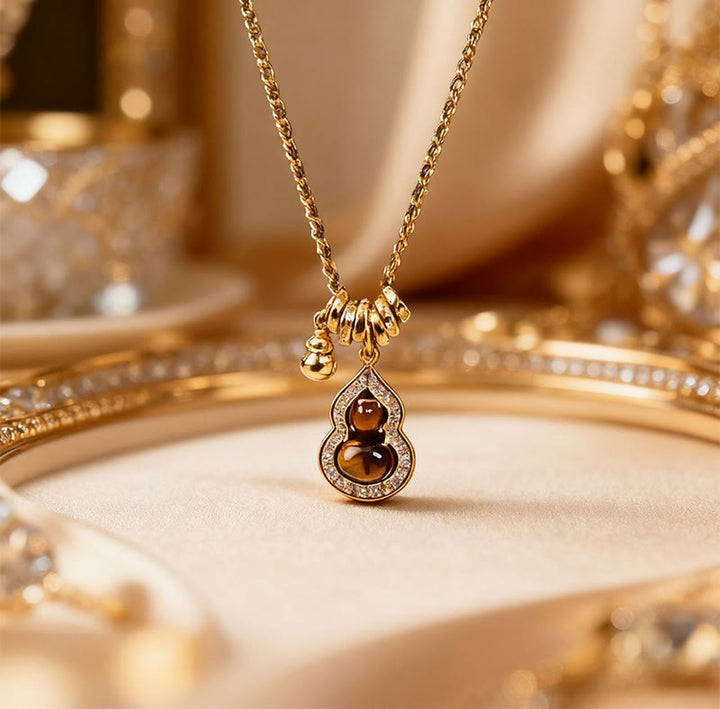 Buddha Stones Ketting met dubbele kalebas en tijgeroogmotief, verguld met koper en goud. - image 2
