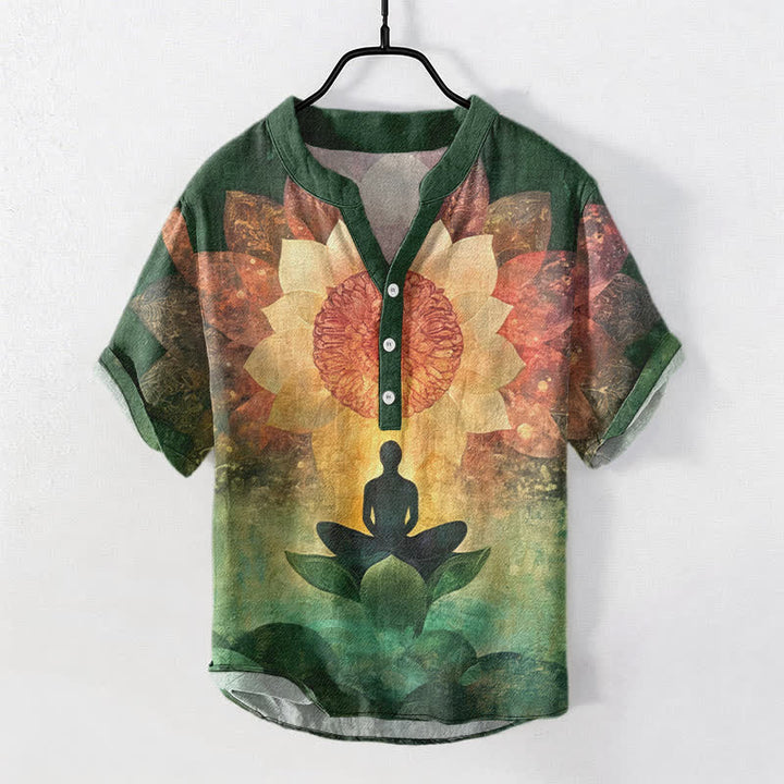 Buddha Stones Katoenen herenoverhemd met Korte mouw en halfopen knoopsluiting, met patroon van een mediterende lotusbloem. - Zeegroen - US/UK/AU50, EU60 (5XL) - image 0