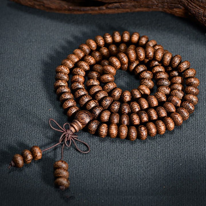Buddha Stones Mala met 108 houten kralen met textuur voor een kalmerende energie - image 4