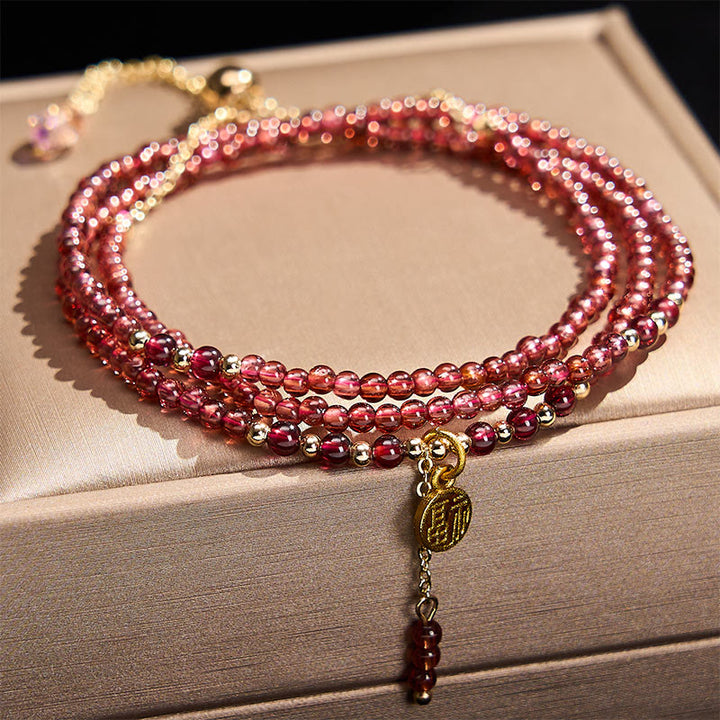 Buddha Stones 4 mm natuurlijke granaatsterren drievoudige wikkeling Armband - Granaat (Polsomtrek: 14-15 cm) - image 0