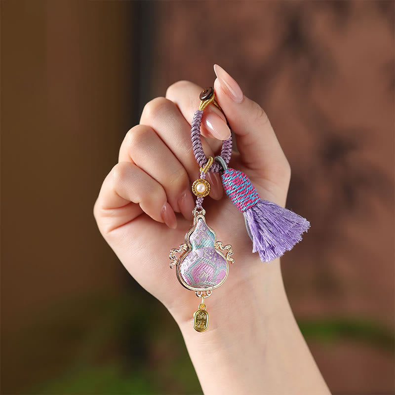 Buddha Stones Sleutelhanger met brokaatmotief en gelukssymbool - image 2
