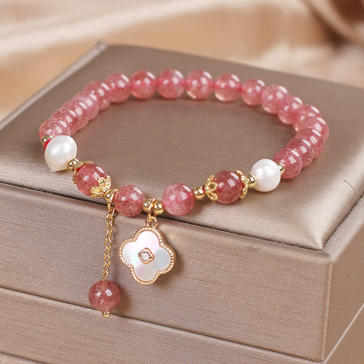 Buddha Stones Ronde Armband met aardbeikwarts, parelschelp en klavertje vier. - image 3