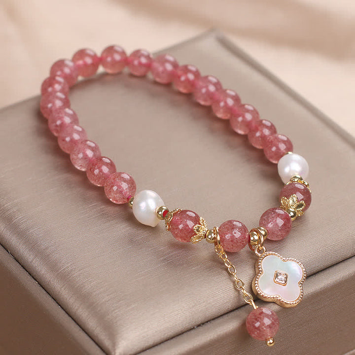 Buddha Stones Ronde Armband met aardbeikwarts, parelschelp en klavertje vier. - image 6