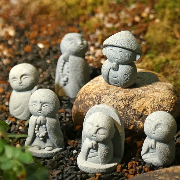 Buddha Stones Klein beeldje van hars, Ksitigarbha Boeddha, symbool van mededogen en meditatie. - image 0