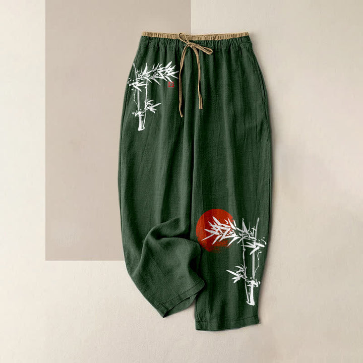 Buddha Stones Damesbroek van 100% Cotton met elastische Taille en Zakken , ingekleurd met bamboe en rood zonnepatroon. - Bosgroen - US16, UK/AU20, EU48 (3XL) - image 6