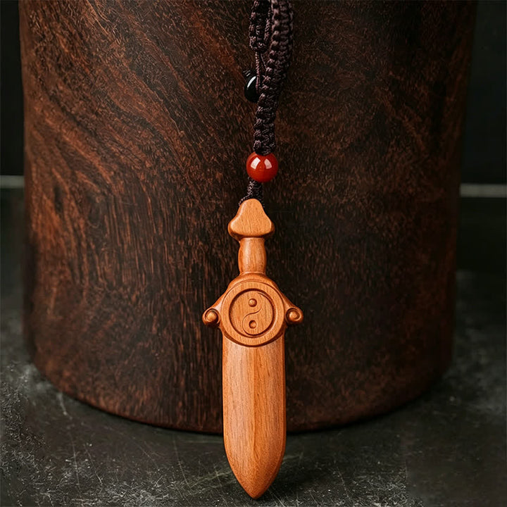 Buddha Stones Sleutelhangers met gegraveerd Yin Yang-balansmotief van jujubehout - image 1