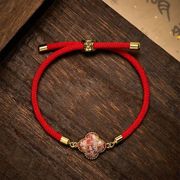 Buddha Stones Rode Snaar Lied Brokaat Geluksarmband met Klavertje Armband - Songbrokaat (zelfde kleurtint – patroon varieert) - image 0