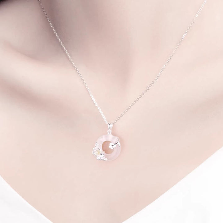 Buddha Stones Witte chalcedoon camelia vredesgesp Ketting - image 3