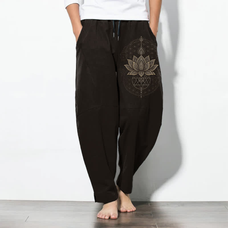 Buddha Stones Getailleerde herenbroek van 100% Cotton met lotus-mandala- en geometrisch patroon, trekkoord en Zakken. - Zwart - US/UK/AU50, EU60 (5XL) - image 0