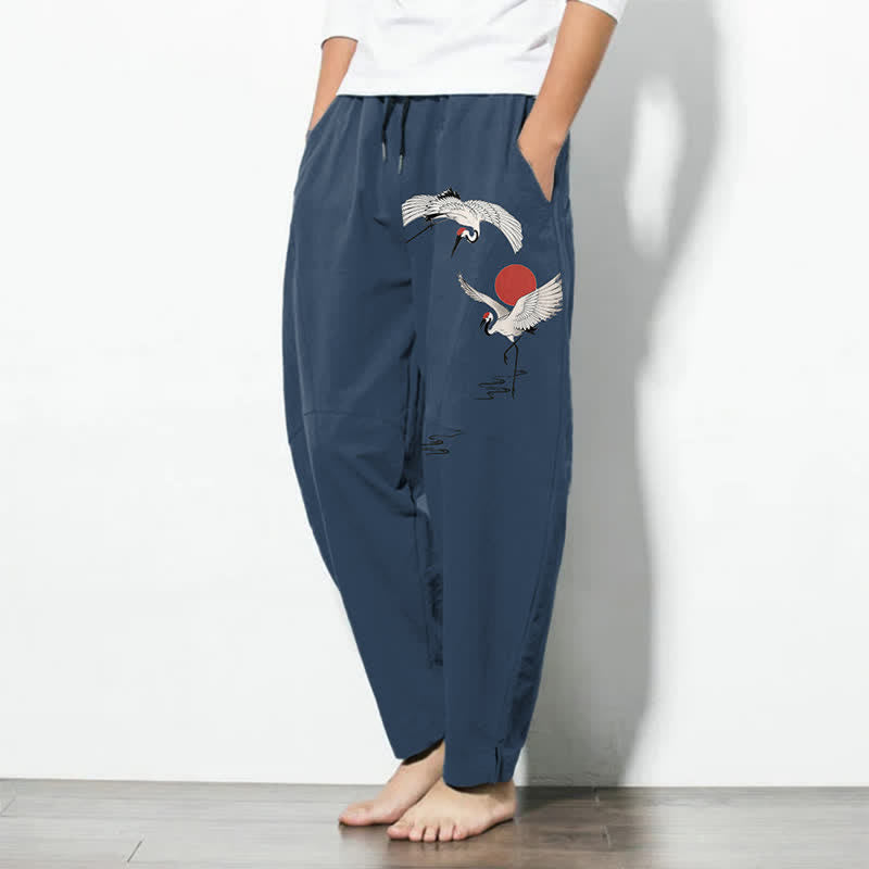 Buddha Stones Getailleerde herenbroek van 100% Cotton met trekkoord, kraanvogel- en roodzonpatroon en Zakken . - image 1