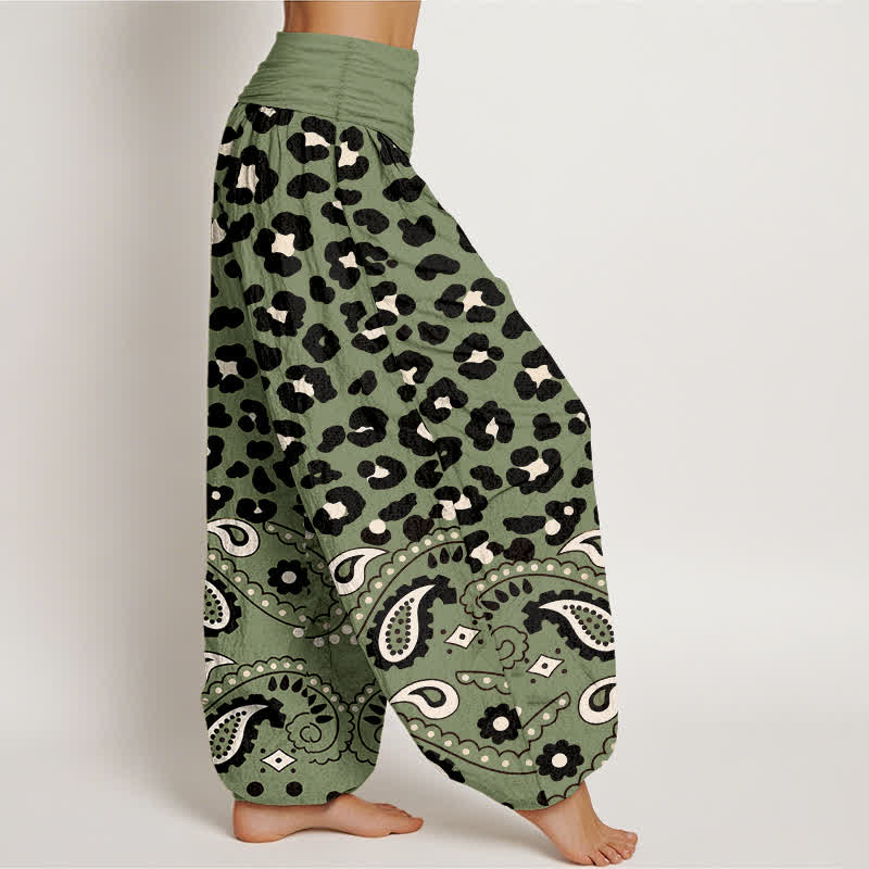 Buddha Stones Dames harembroek met elastische Taille , gemaakt van katoen in olijfgroen met luipaard- en paisleyprint. - image 1