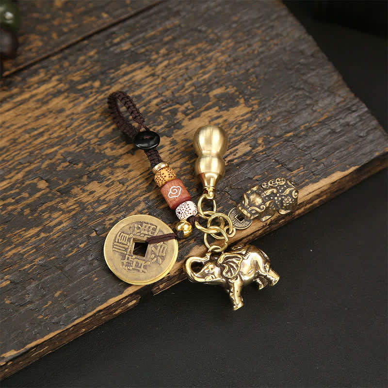Buddha Stones Sleutelhangers met de wijsheid van Pi Xiu en een messing olifant, vijf keizermunten, kalebas. - Munten Pi Xiu Kalebas - image 0