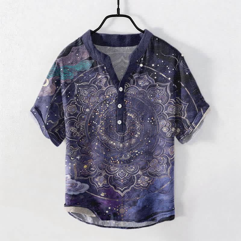 Buddha Stones Katoenen herenoverhemd met gouden mandala- en sterrenstelselpatroon , Korte mouw en halve knoopsluiting. - Donkerblauw - US/UK/AU50, EU60 (5XL) - image 0
