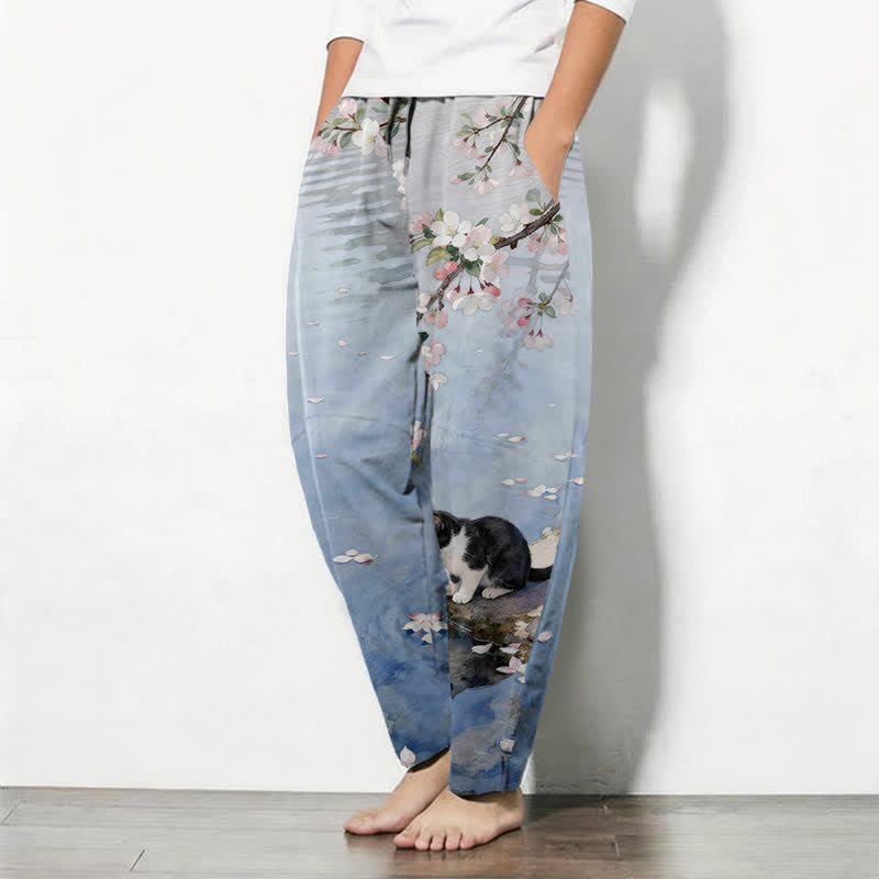 Buddha Stones Getailleerde herenbroek van 100% Cotton met Sakura-kattenpatroon en waterreflectie, trekkoord en Zakken. - image 1